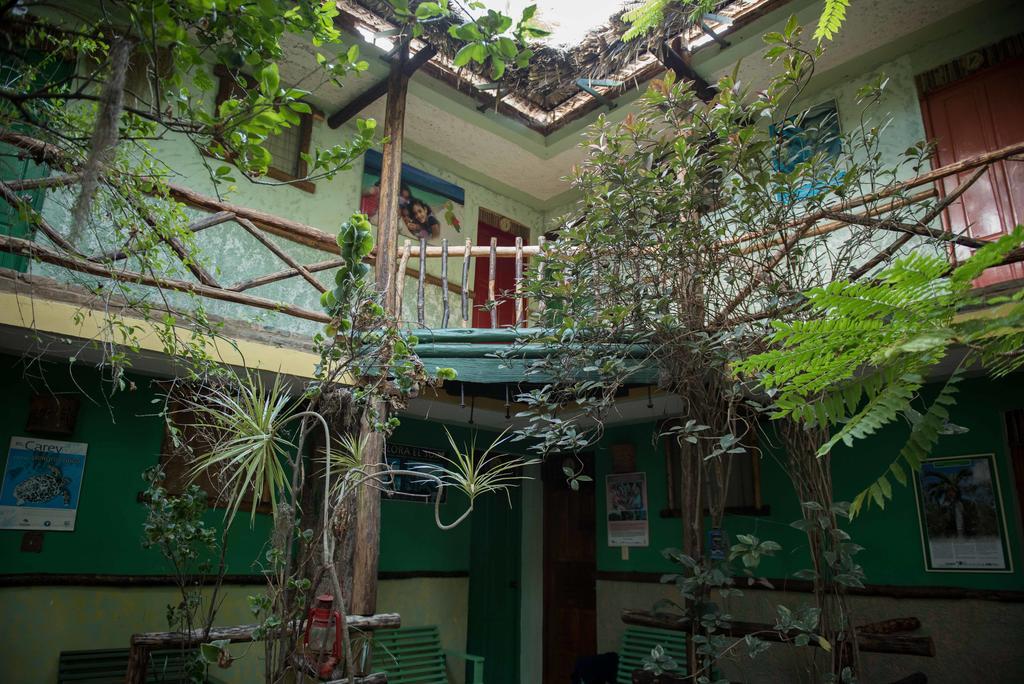 Hostal Dona Chava Pedernales Bagian luar foto