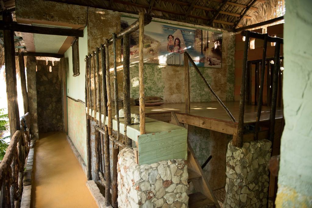 Hostal Dona Chava Pedernales Bagian luar foto