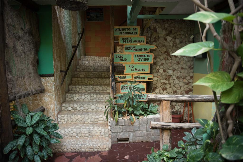 Hostal Dona Chava Pedernales Bagian luar foto