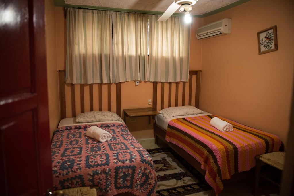Hostal Dona Chava Pedernales Bagian luar foto